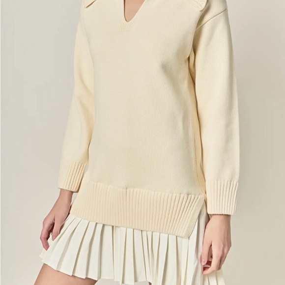 English Factory Sweaters - English Factory Cream V-Neck Sweater Dress M 35” length
